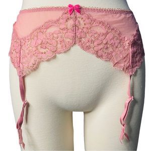 Victoria’s Secret Dream Angels Pink Lace Garter Belt